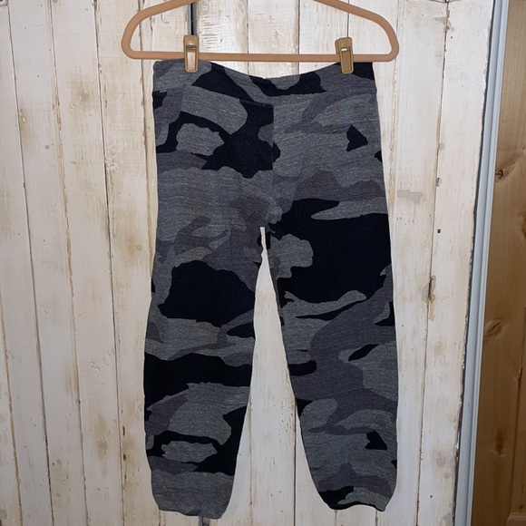 Monrow Camo Print Vintage Sweats in Dark Heather - Picture 6 of 8